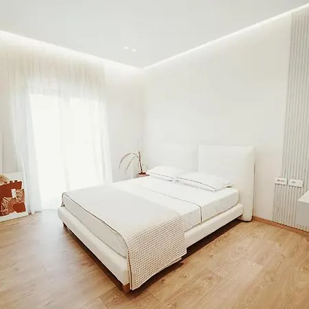 Escape To A Luxurious Private Near Durres! Gasthuis *